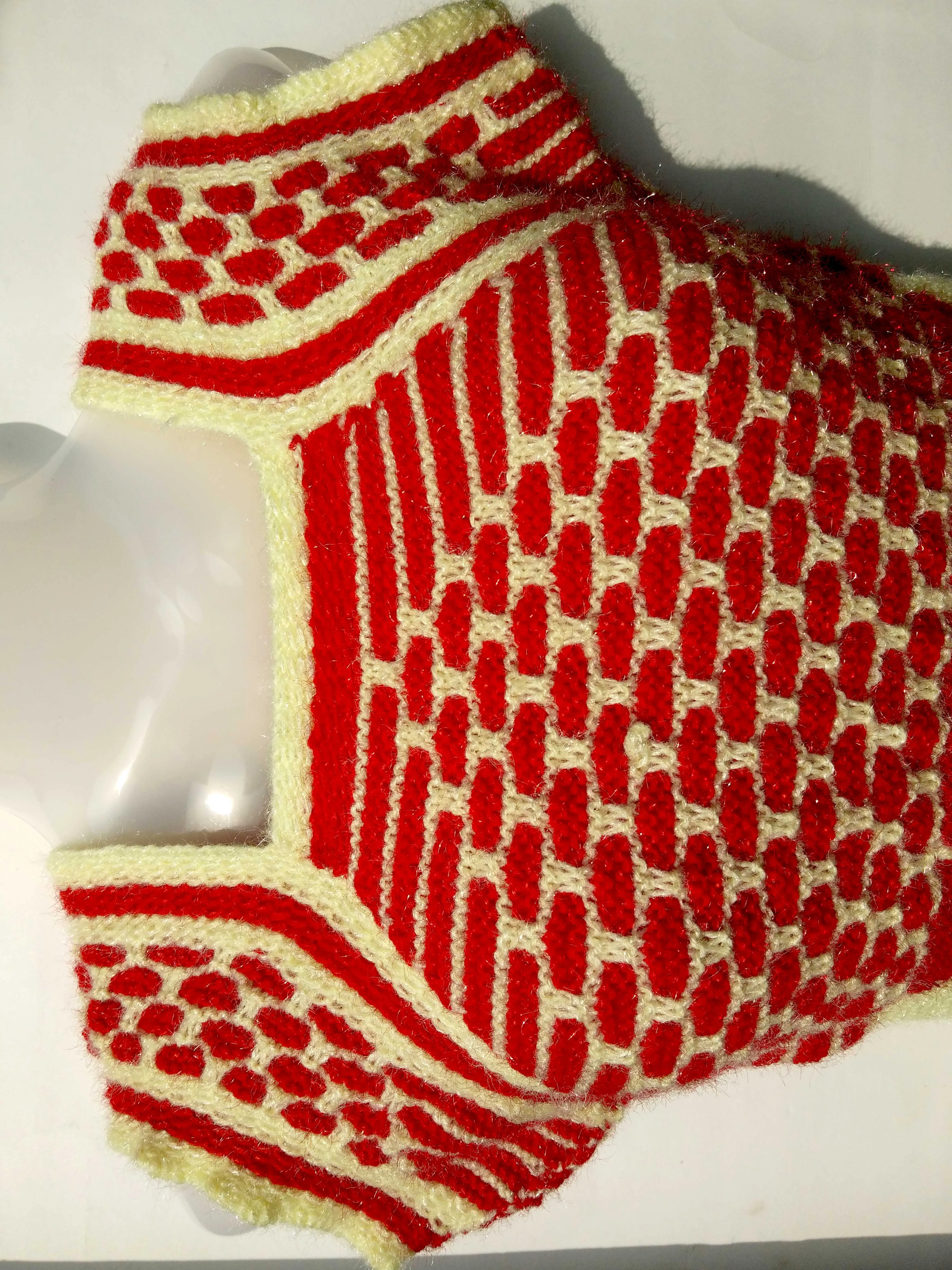 Beautiful Graminarts Self Design Handmade Knitted Woolen Ladies Blouse- Red & Cream