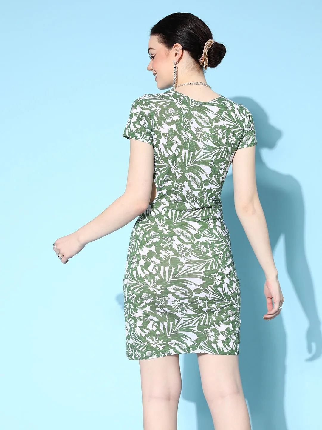 Berrylush Women Green & White Floral Printed Round Neck Jersey Cutout Straight Hem Bodycon Mini Dress