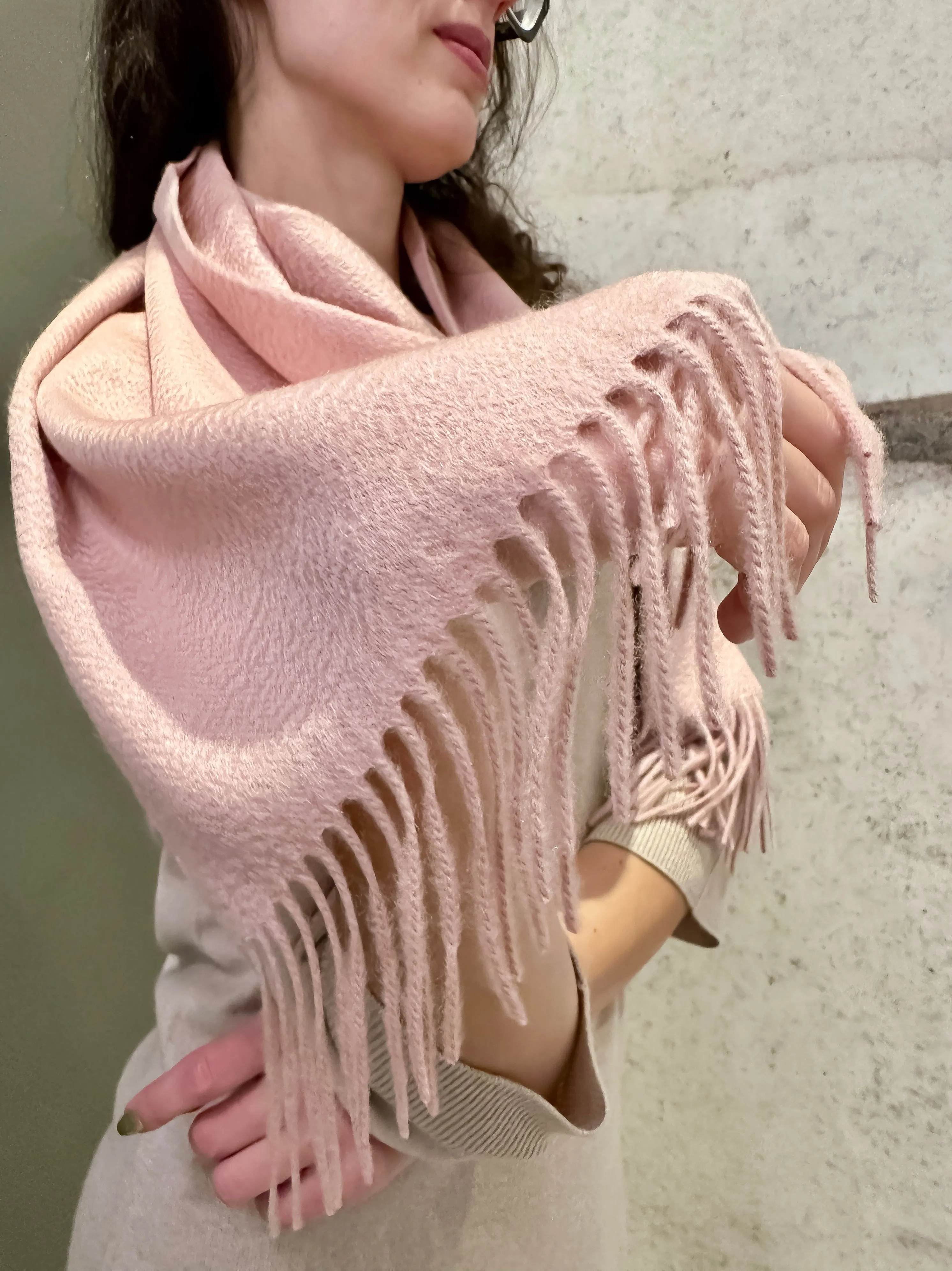 Luxuriously Soft 100% Cashmere Dark Pink Scarf