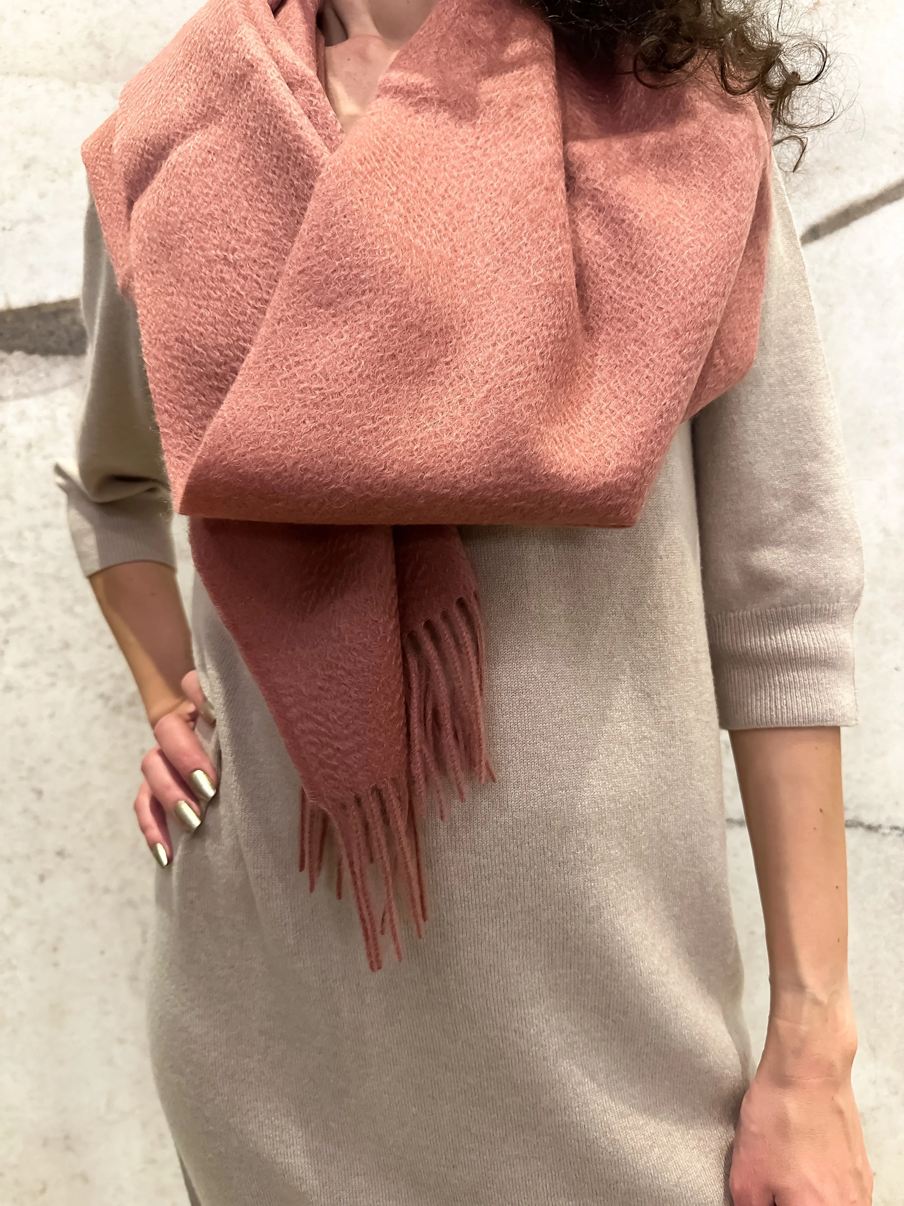 Luxuriously Soft 100% Cashmere Dark Pink Scarf