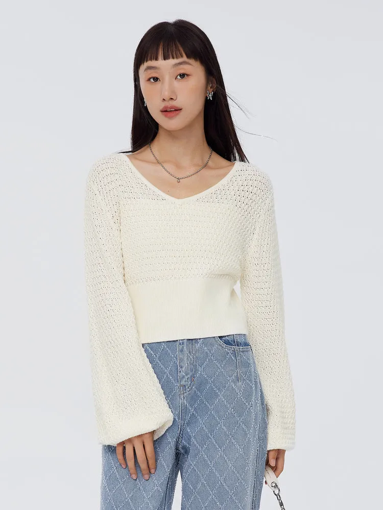 Women's Cutout Knitted V-Neck Jumper